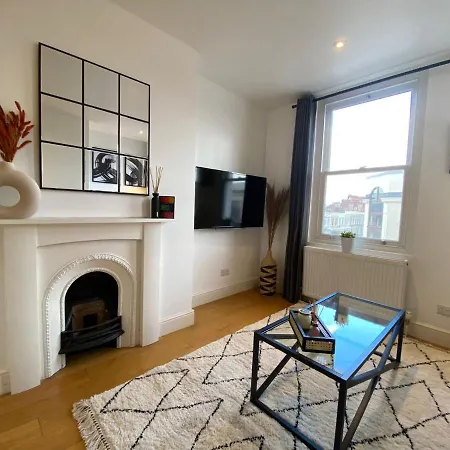 New Stylish Fulham Apartment - 2 Bed London Exterior photo