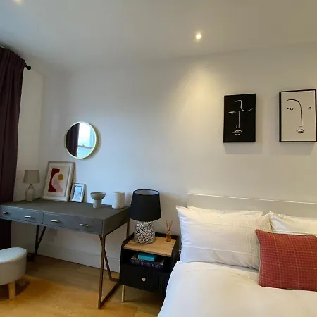 New Stylish Fulham Apartment - 2 Bed London Exterior photo