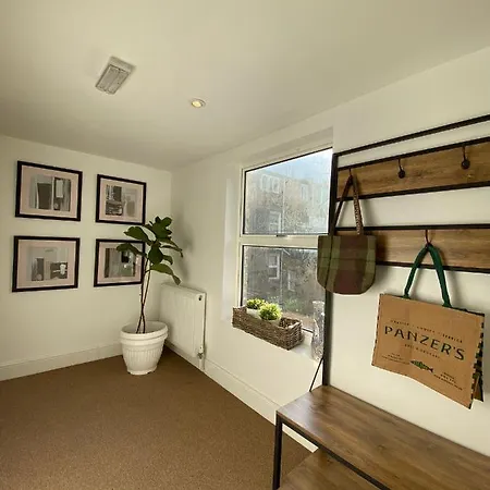 New Stylish Fulham Apartment - 2 Bed London Exterior photo