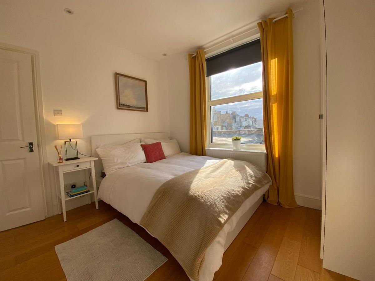 New Stylish Fulham - 2 Bed *