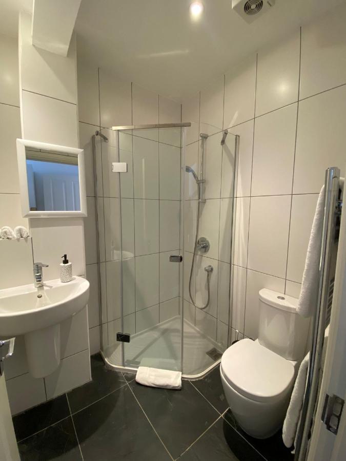 New Stylish Fulham - 2 Bed Apartment *
